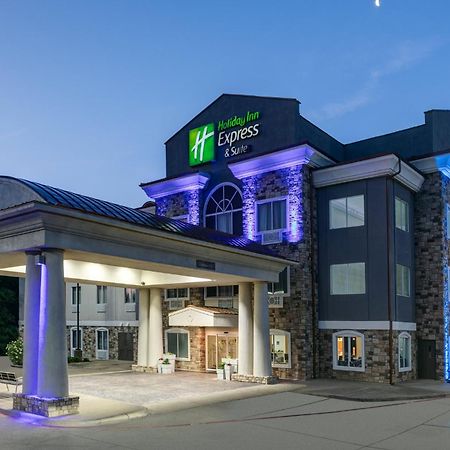 Holiday Inn Express Hotel & Suites Marshall By Ihg Exterior photo