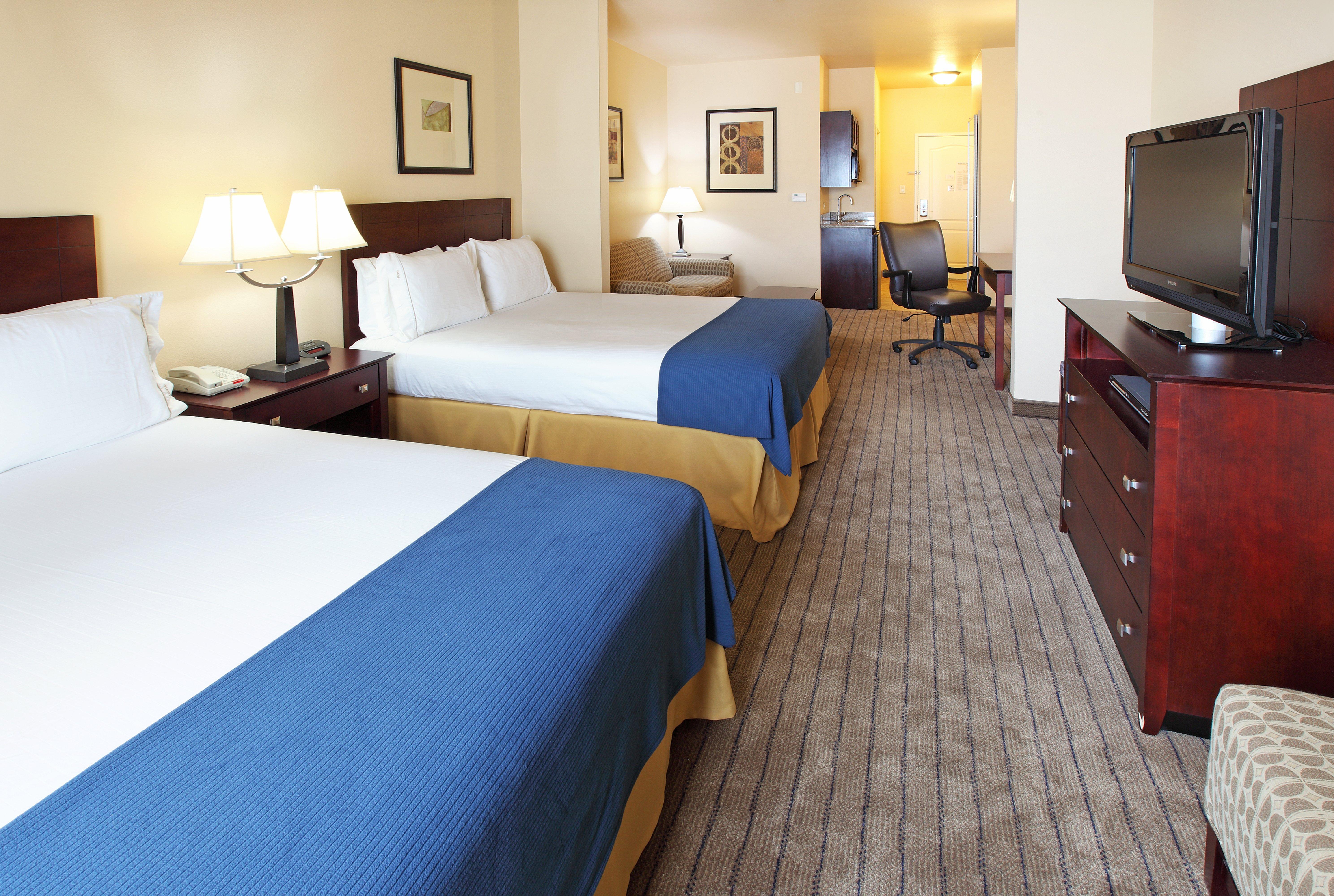 Holiday Inn Express Hotel & Suites Marshall By Ihg Exterior photo